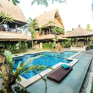 radiant-jepun-villa.hotelsseminyak.net/