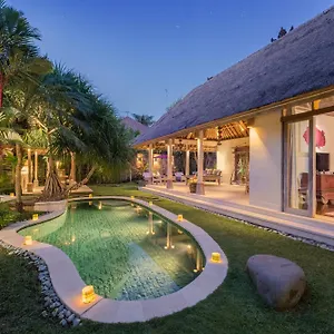 villa-tirta-naga-bali-seminyak-bali.hotelsseminyak.net/
